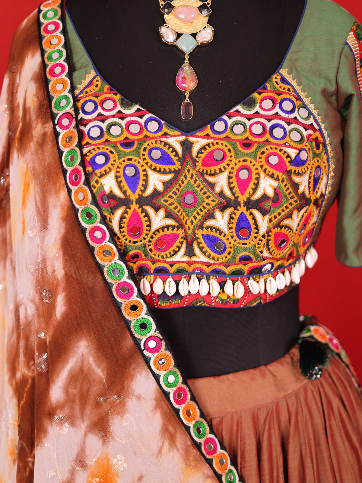 Gumar – Slub Silk Heritage Flare Lehenga